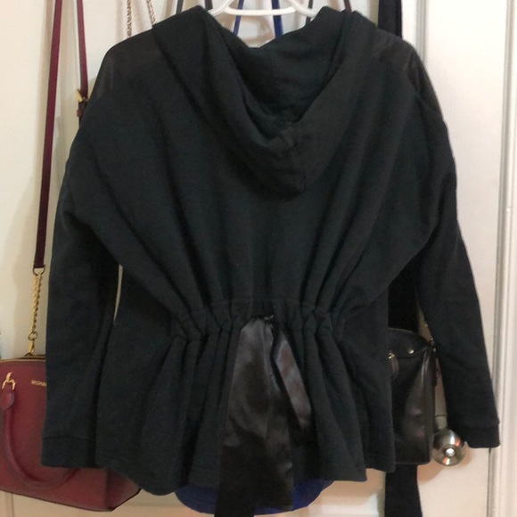 Puma zip up hoodie - Picture 2 of 4